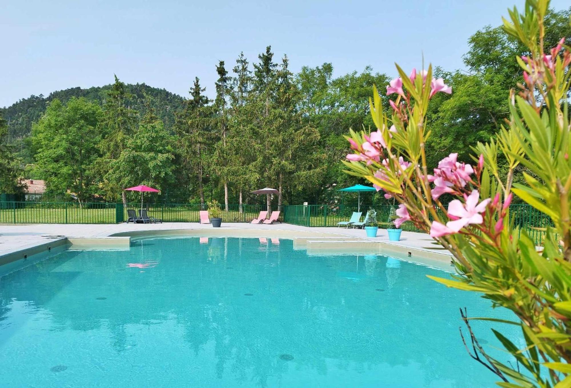 Ceyrat Hotel De Plein Air Le Chanset מראה חיצוני תמונה